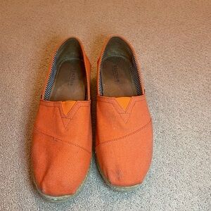 Kenneth Cole spadrille shoes.